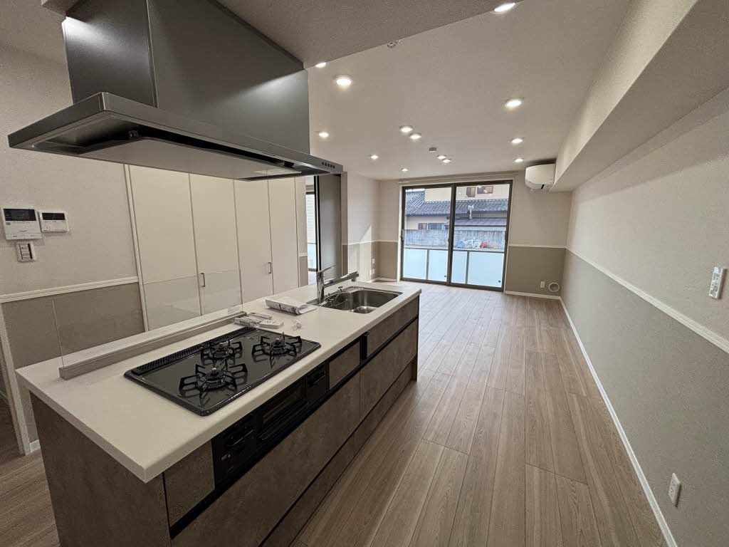 シャーメゾン　プランタン 102号-8