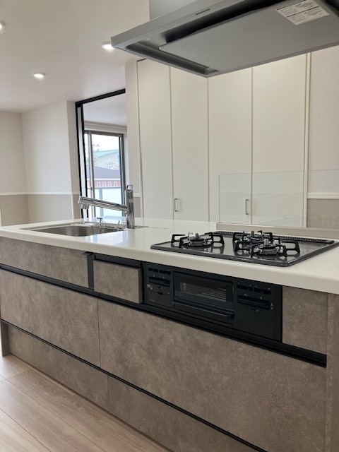 シャーメゾン　プランタン 203号-3