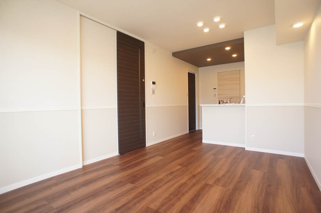 シャーメゾン　グランディール 104号-3