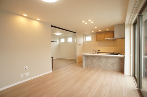 Y’s Maison 102号-3