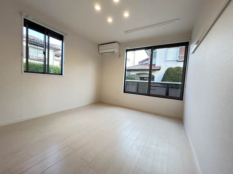 Ｆｌｏｒａ　Ｏｇｉｋｕｂｏ 101号-1