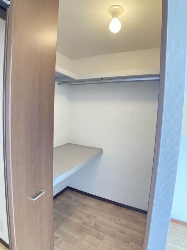 Ｆｌｏｒａ　Ｏｇｉｋｕｂｏ 201号-7