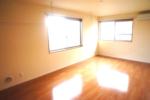 Ｆｉｒｓｔ　ｔｅｒｒａｃｅ 202号-2