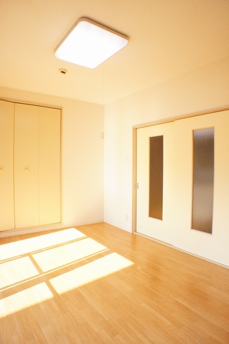 ＢＥＥ　ＨＩＶＥ 102号-4