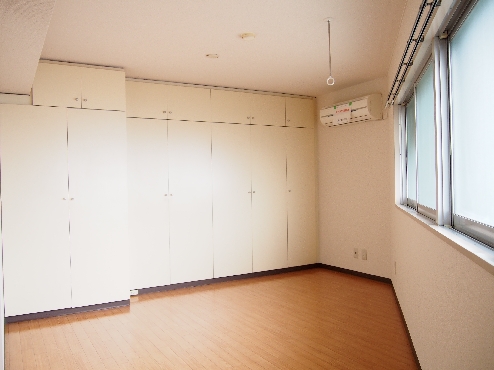 マック千束コート 308号-2