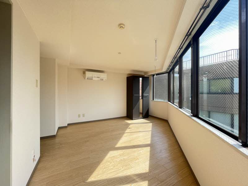 シティ吉岡ビル 302号-11