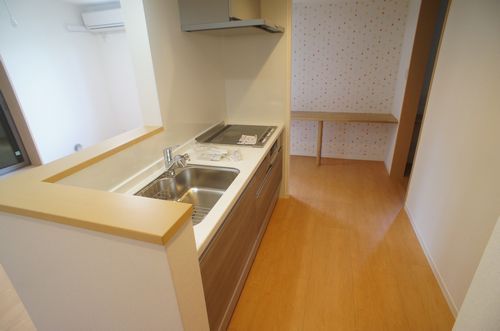 ＲＡＦＦＩＮＥ石蔵 102号-3