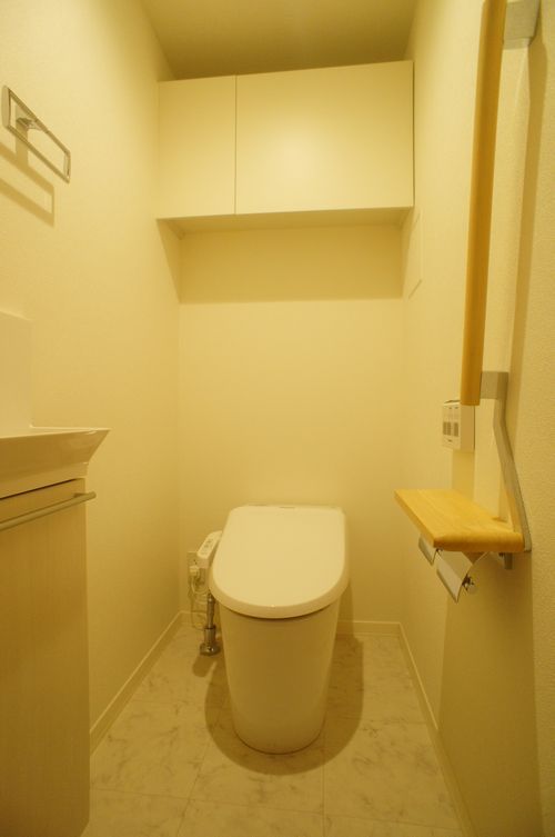 ＲＡＦＦＩＮＥ石蔵 102号-9