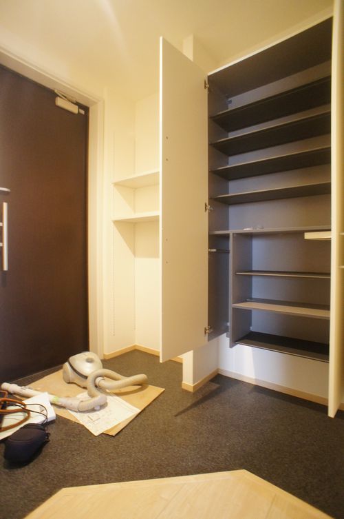 ＲＡＦＦＩＮＥ石蔵 301号-11