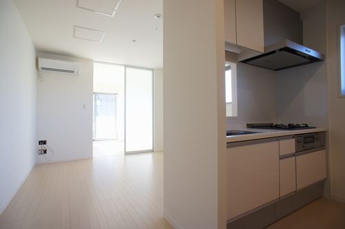 アーバンイースト 201号-3