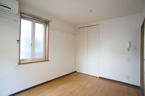 メゾン・ジュネス 102号-3