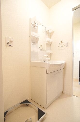 シャーメゾン池之端 102号-8