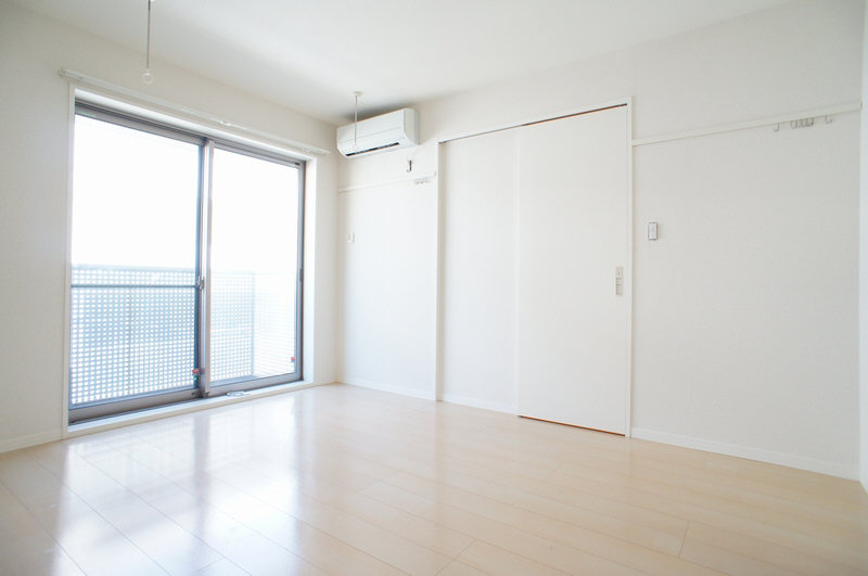 フラグシップ余丁町 301号-2