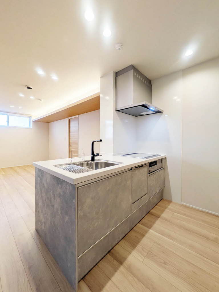 ＴＨＥ　ＳＥＮＳＥ 201号-4