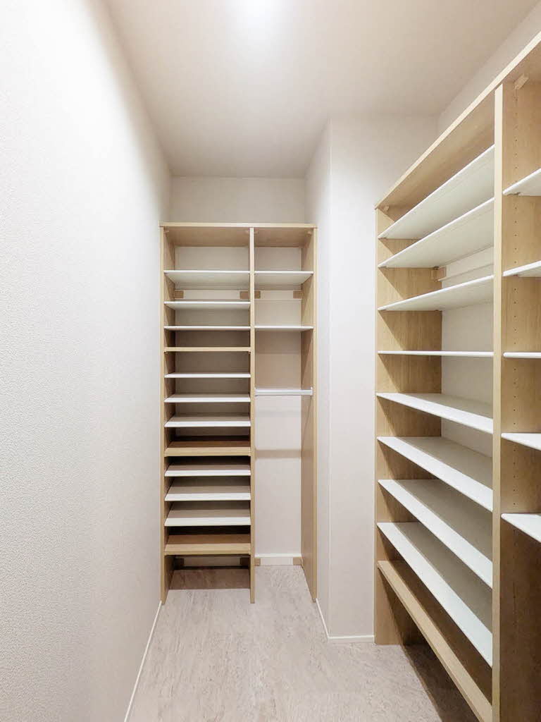 ＴＨＥ　ＳＥＮＳＥ 203号-4