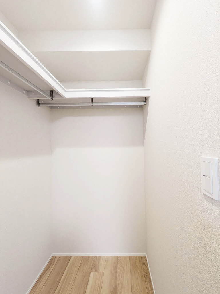 ＴＨＥ　ＳＥＮＳＥ 207号-7