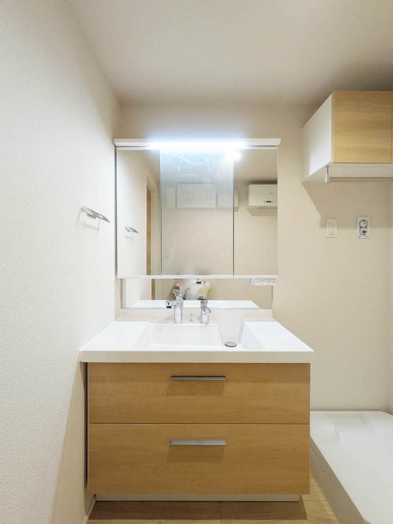 ＴＨＥ　ＳＥＮＳＥ 207号-9