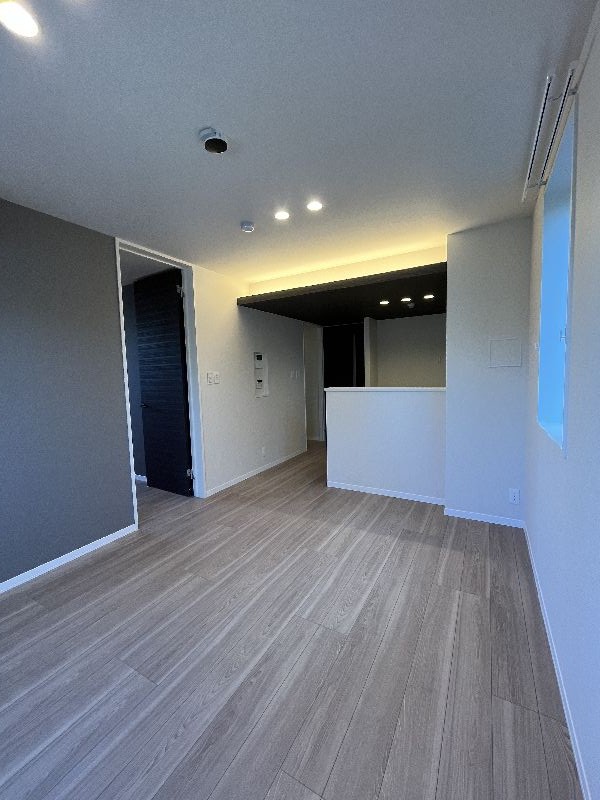 カーサ　レジオ 301号-3