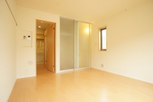 グレースメゾン北沢 202号-2