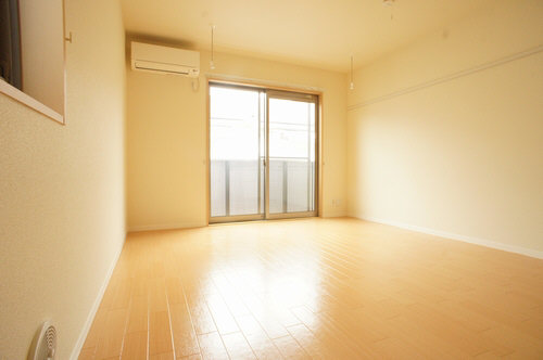 グレースメゾン北沢 202号-3