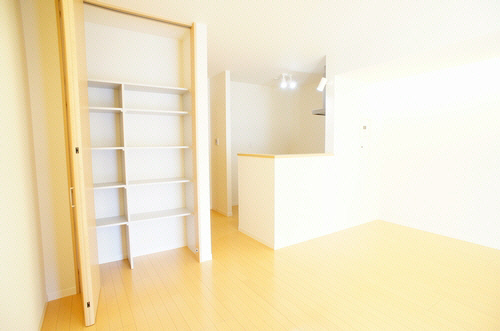 シャーメゾン氷川台 102号-4