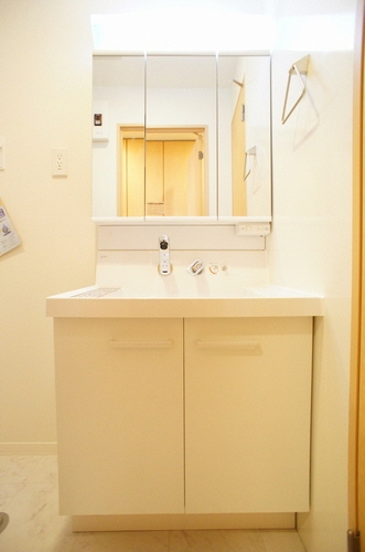 シャーメゾン氷川台 102号-6