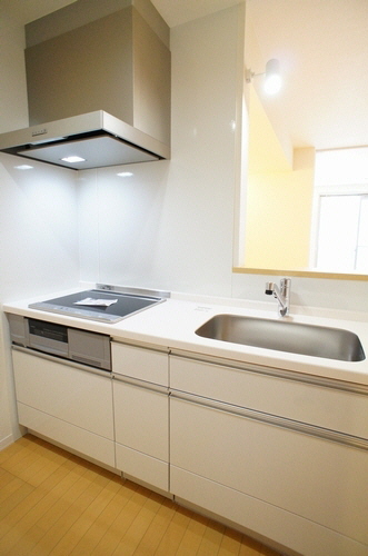 シャーメゾン氷川台 202号-6