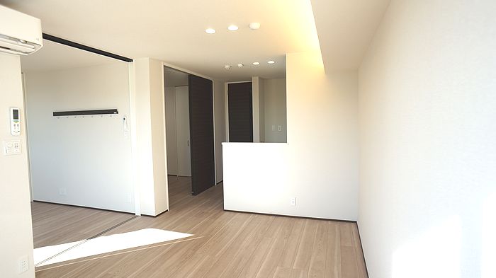 ブラン　ノワール 302号-3