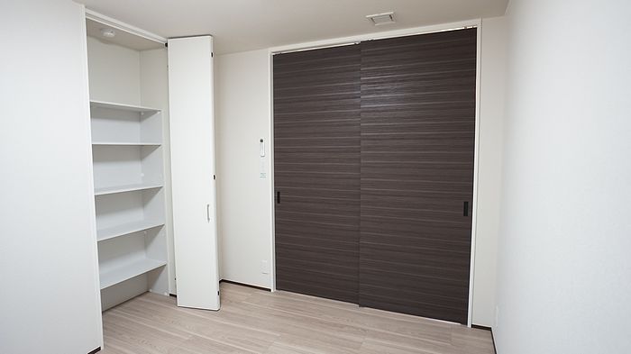 ブラン　ノワール 302号-10