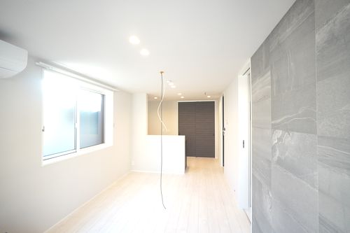 レジェンド 203号-2