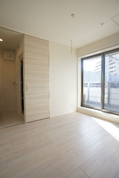 ラウレア・コート 301号-6