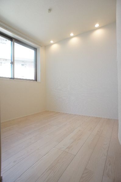 ラウレア・コート 301号-10