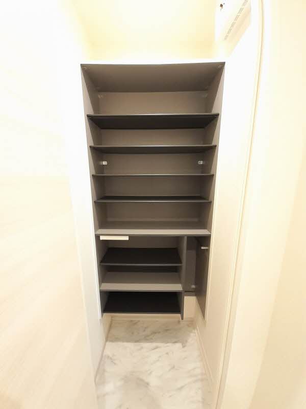 プルラフィーネ 303号-3