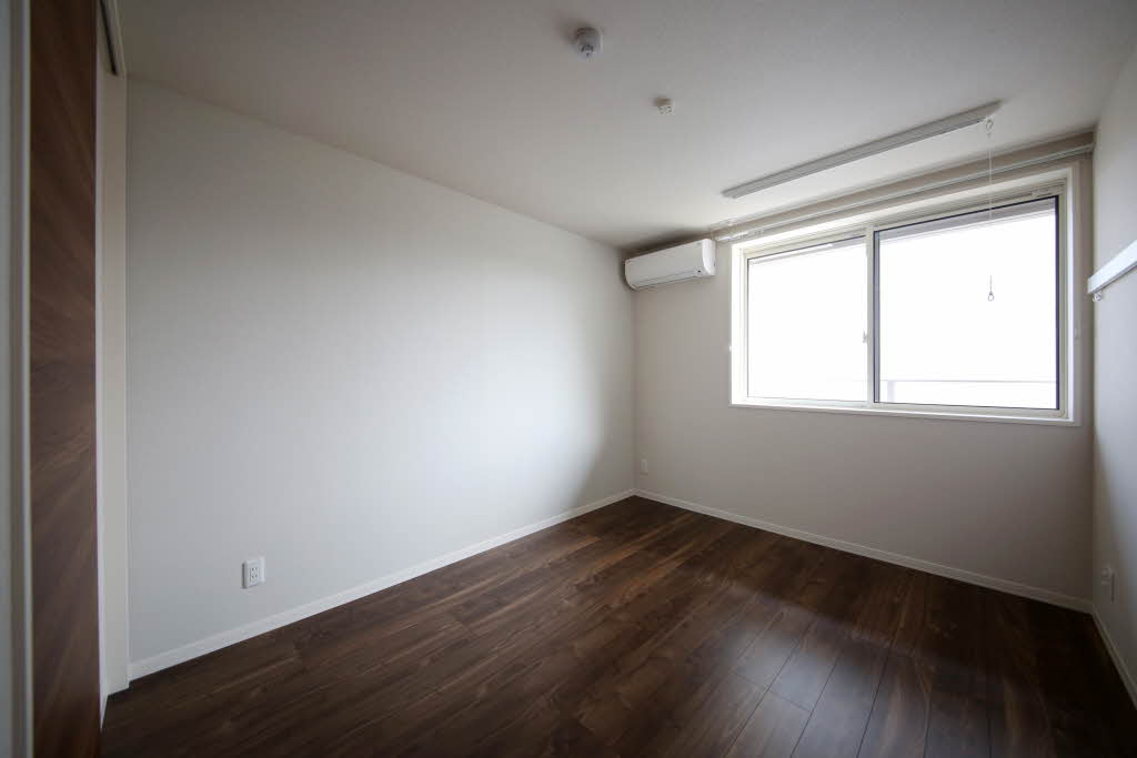 ＧＲＡＮＤＥ　ＣＥＲＥＺＯ　ＰＡＴＩＯ 303号-5