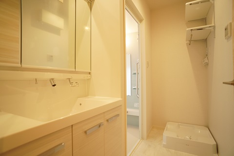 ＬＵＬＵ王子 305号-3