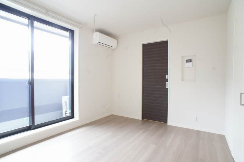 Crane Terrace 105号-2