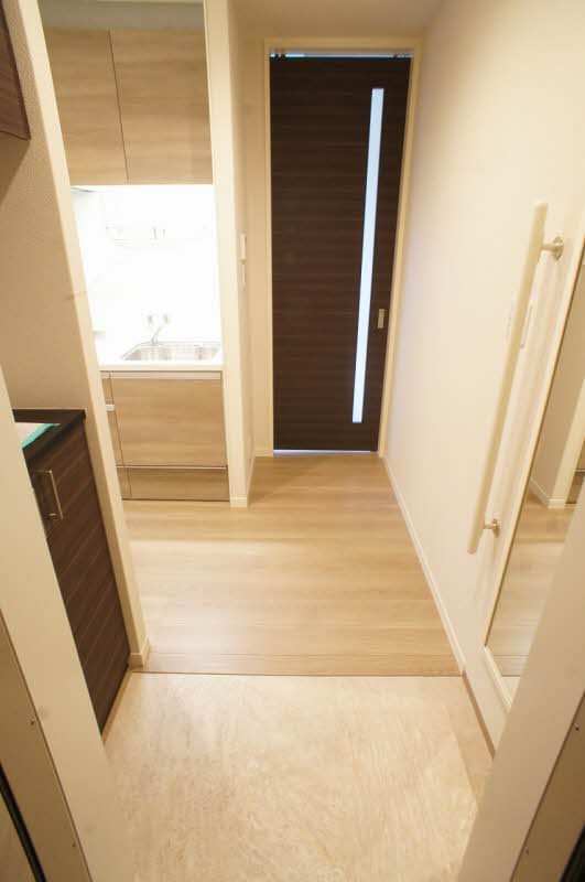 Ｃｒａｎｅ　Ｔｅｒｒａｃｅ 203号-7