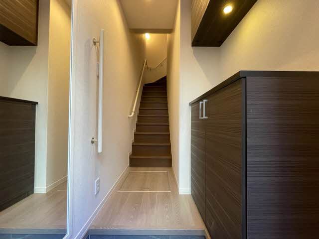 メゾン　ド　ラーミア 201号-2