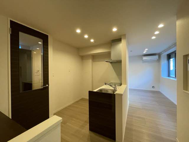 メゾン　ド　ラーミア 201号-11