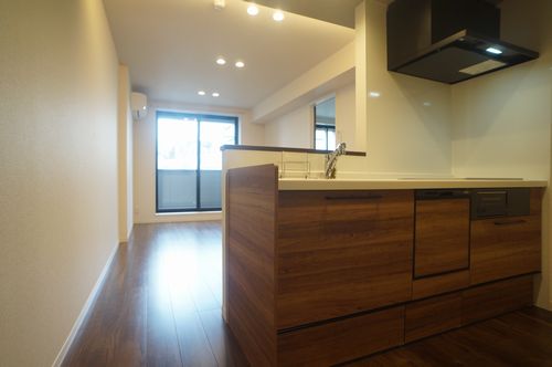 パセオ　シャルマン 205号-2