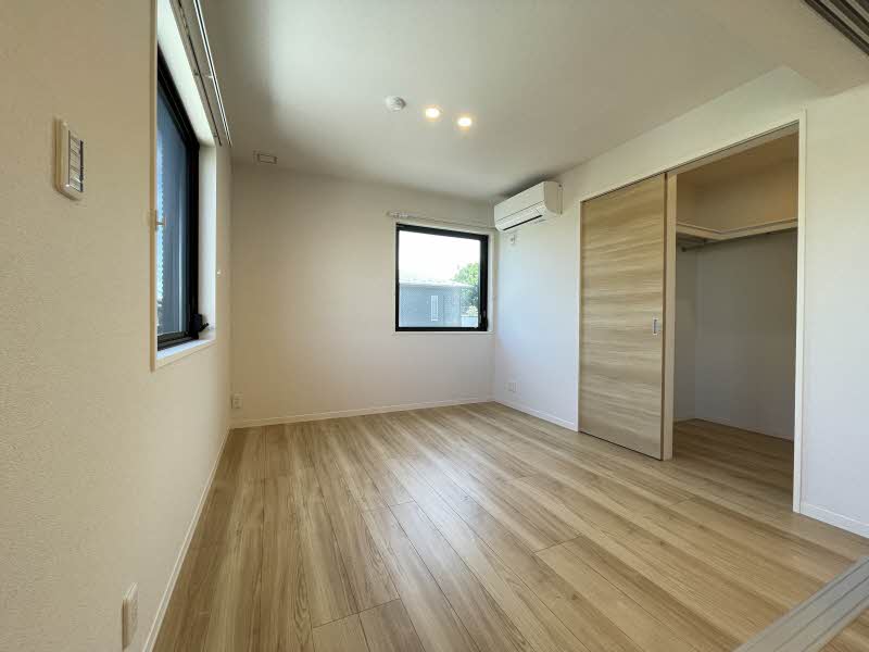 オージーファイブ 201号-6