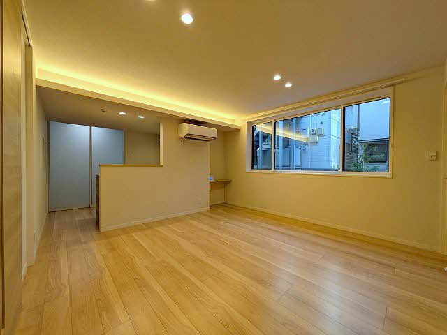 スプリング　ガーデン　テラス 101号-2