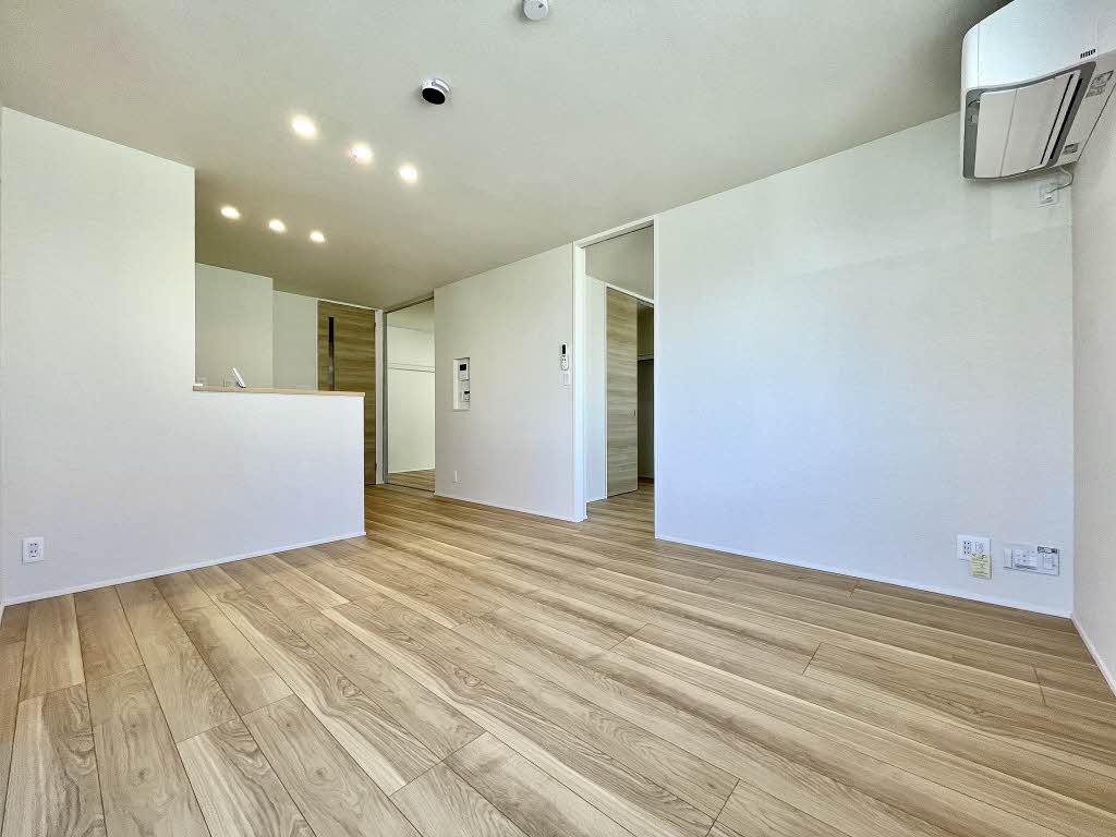 ローレル 205号-2