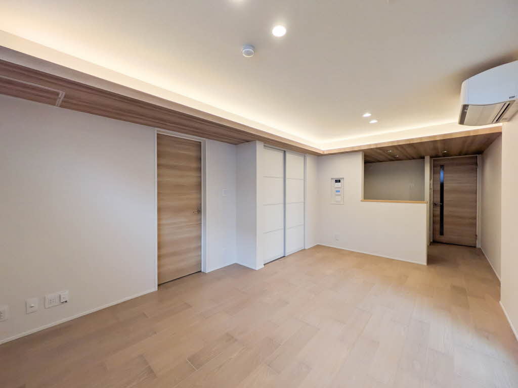 リコラータ 301号-2