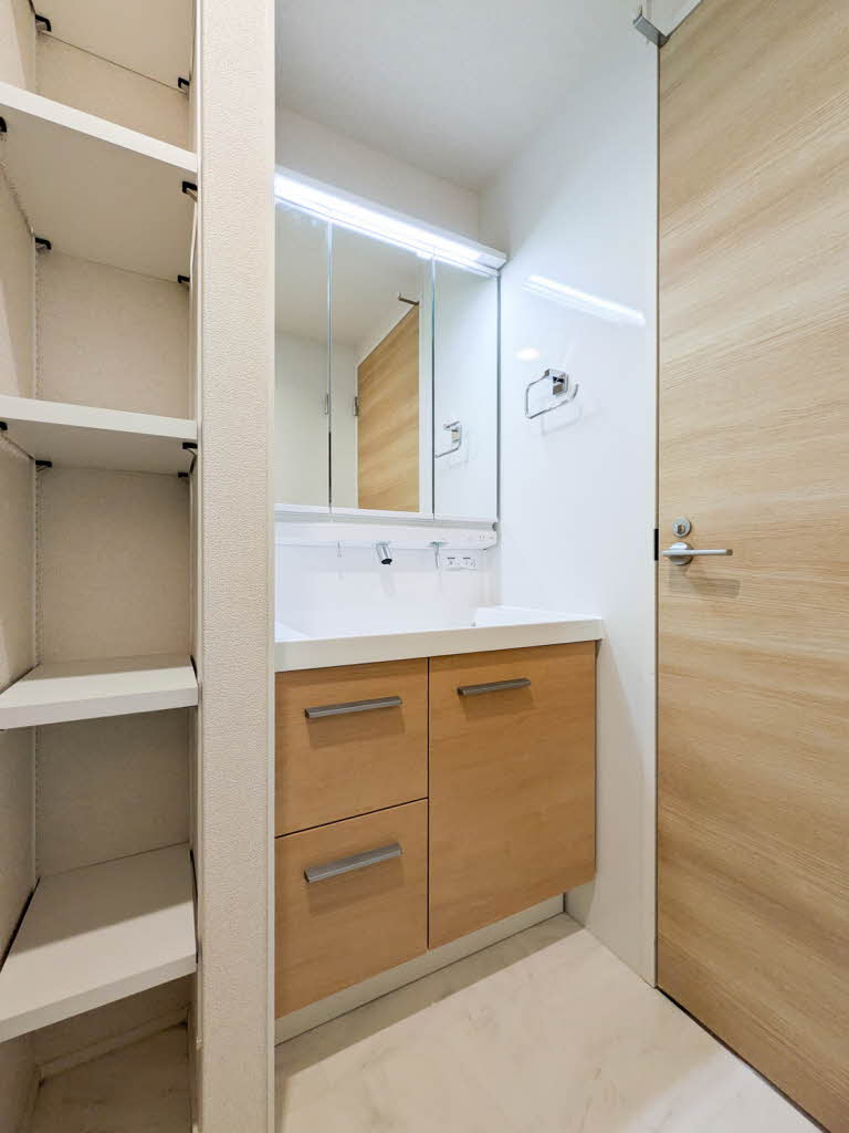 リコラータ 301号-7