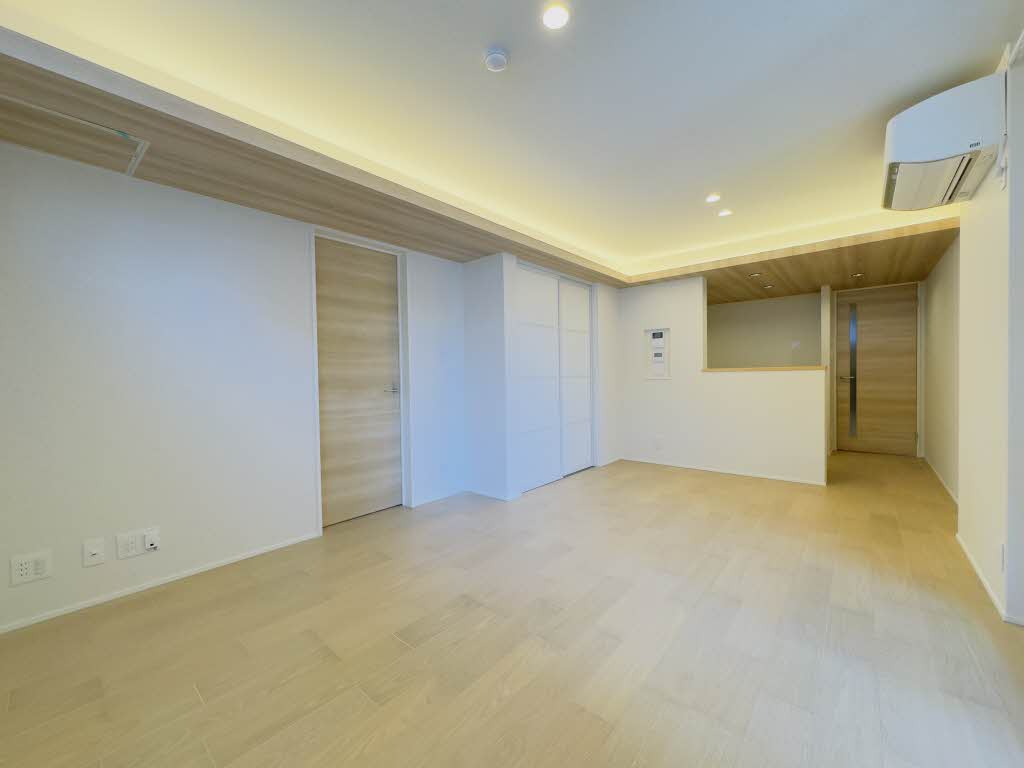 リコラータ 401号-3