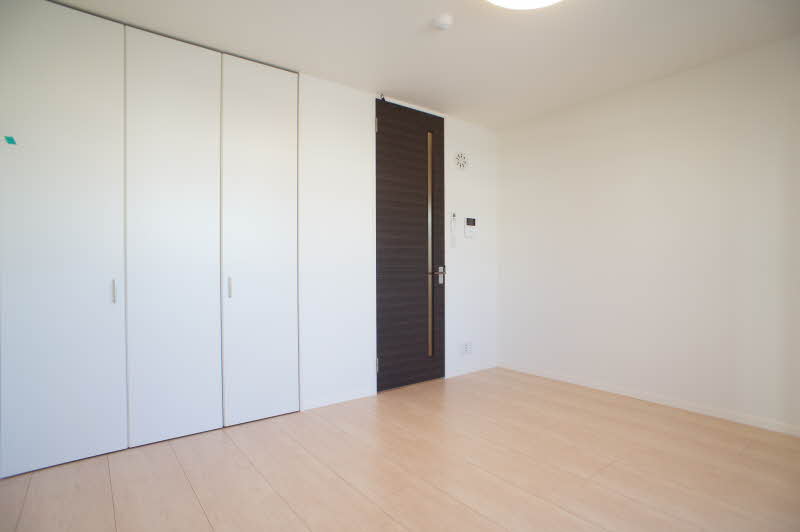 ヴィラ・コート 205号-4