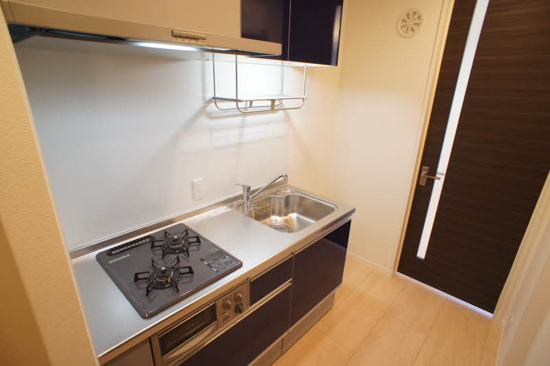 ヴィラ・コート 205号-8