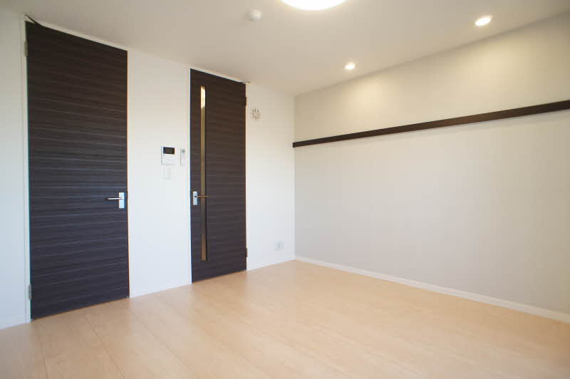 ヴィラ・コート 303号-4