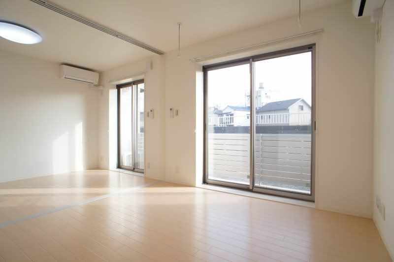 ベルニナ 101号-3